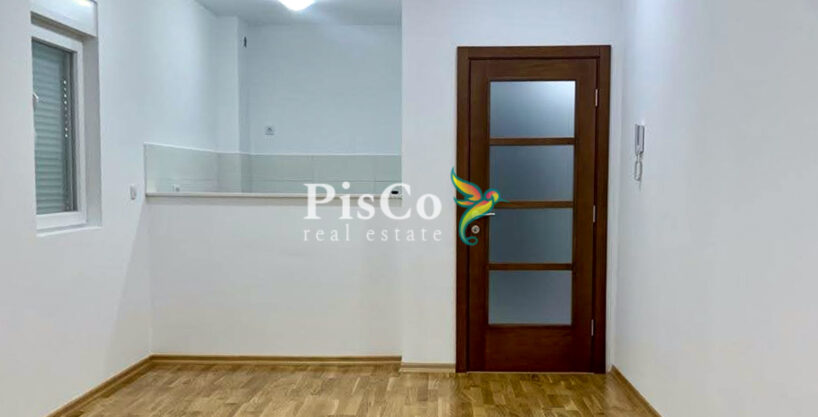 Izdavanje nenamješten dvosoban stan Tuški put, 60m2, Podgorica