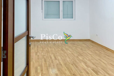 Izdavanje nenamješten dvosoban stan Tuški put, 60m2, Podgorica-642