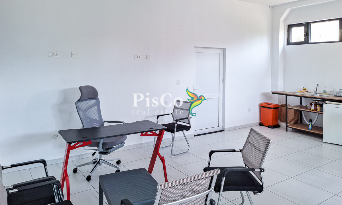 Izdavanje poslovni prostor Murtovina, 65m2, Podgorica-094054