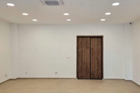 Izdavanje poslovni prostor Pobrežje, 46m2, Podgorica-924