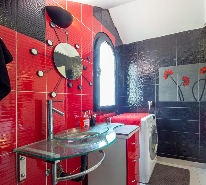 Izdavanje trosoban stan u kući, Zabjelo, 115m2, Podgorica-2588