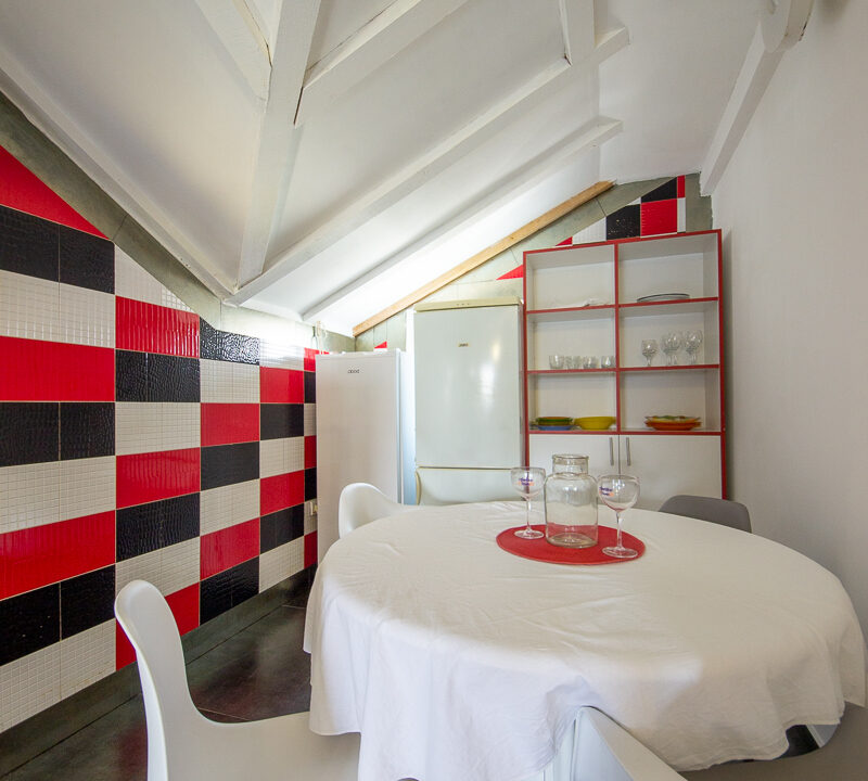 Izdavanje trosoban stan u kući, Zabjelo, 115m2, Podgorica-2589