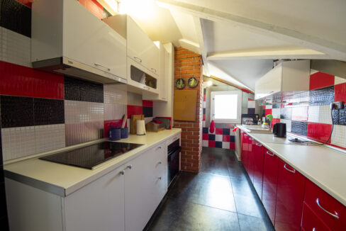 Izdavanje trosoban stan u kući, Zabjelo, 115m2, Podgorica-2591