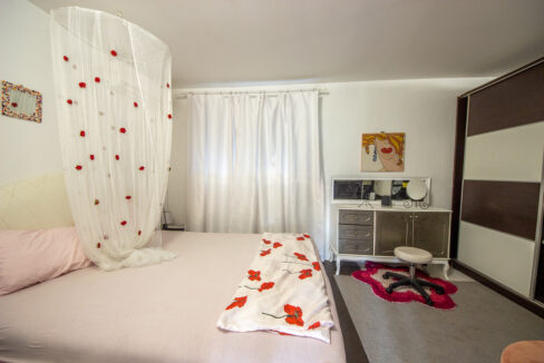 Izdavanje trosoban stan u kući, Zabjelo, 115m2, Podgorica-2594