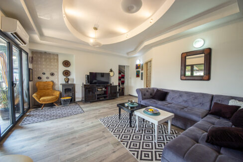 Izdavanje trosoban stan u kući, Zabjelo, 115m2, Podgorica-2598