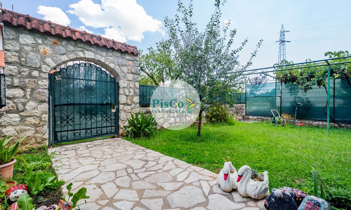 Prodaja kuća Podgorica - Zagorič_-8