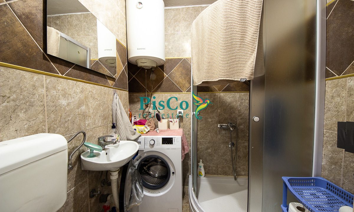 kod autobuske dvosoban prodaja (12 of 21)