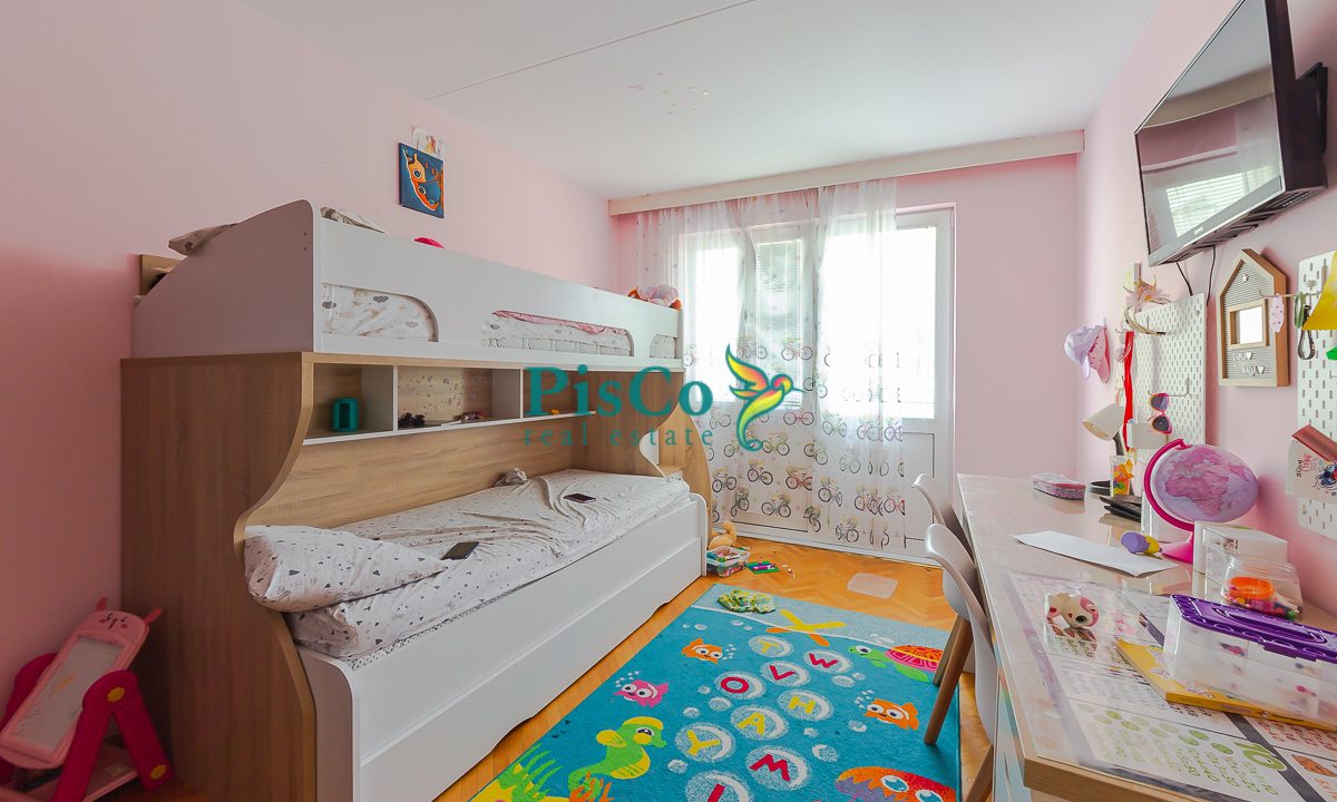 kod autobuske dvosoban prodaja (15 of 21)