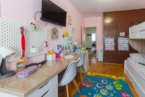 kod autobuske dvosoban prodaja (17 of 21)