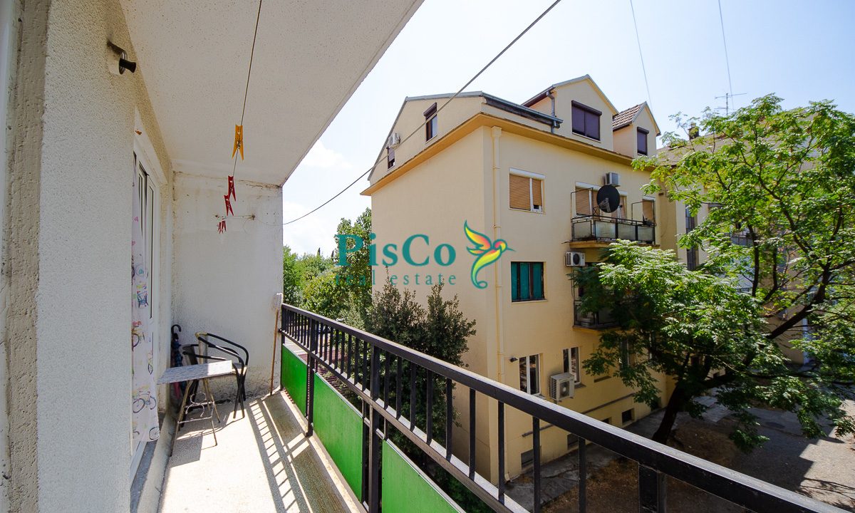 kod autobuske dvosoban prodaja (19 of 21)