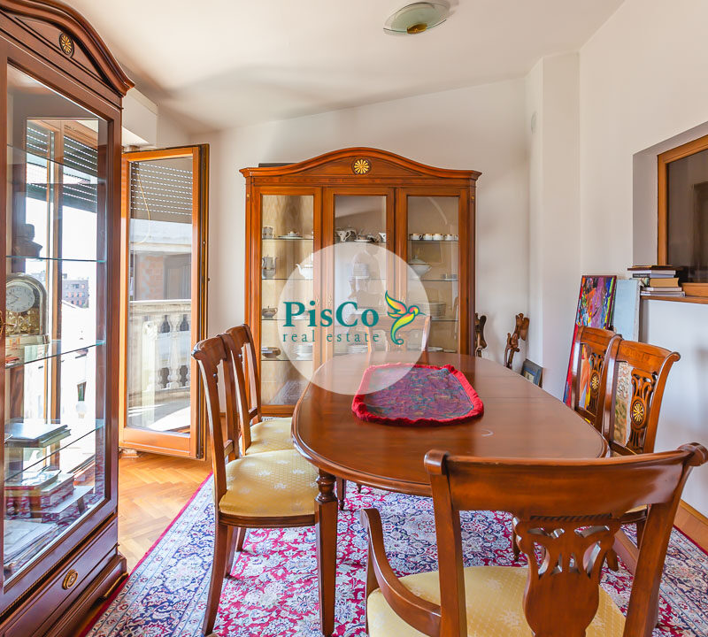 Komforan stan u klasičnom stilu koji će vam pružiti punu udobnost