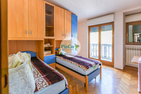 Komforan stan u klasičnom stilu koji će vam pružiti punu udobnost