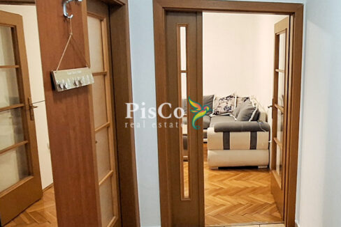 Izdavanje dvosoban stan 70m2, Tološi, Podgorica-412