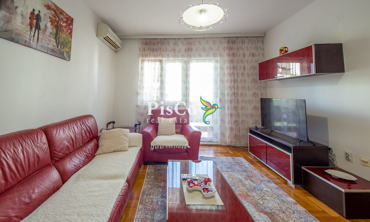 Izdavanje dvosoban stan Preko Morače, 60m2, Podgorica-2736