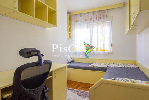 Izdavanje dvosoban stan Preko Morače, 60m2, Podgorica-2739