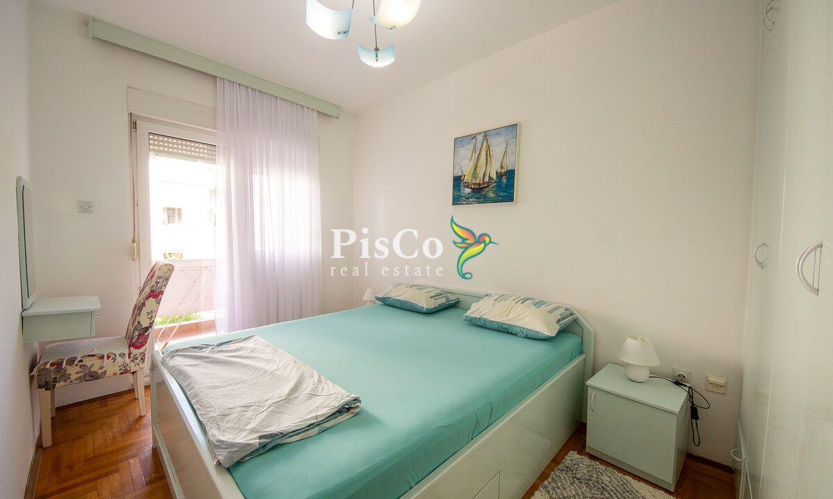 Izdavanje dvosoban stan Preko Morače, 60m2, Podgorica-2740
