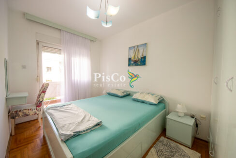 Izdavanje dvosoban stan Preko Morače, 60m2, Podgorica-2740