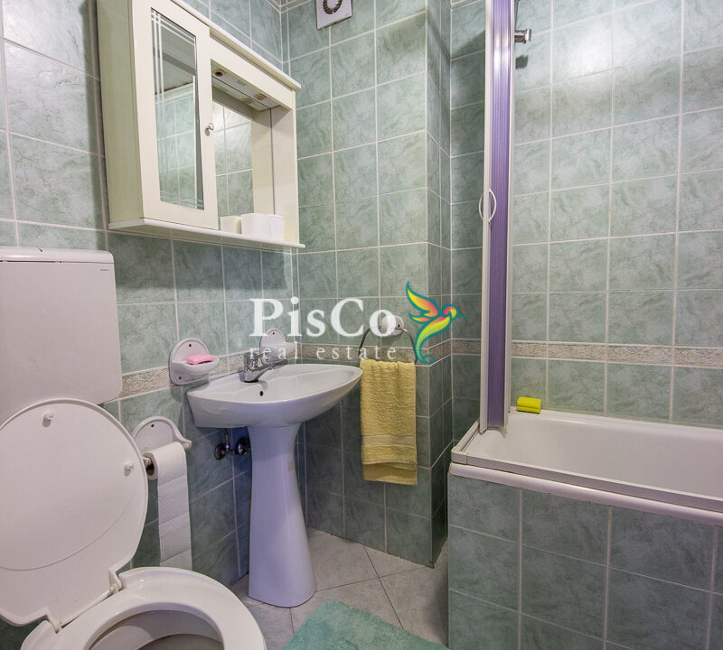 Izdavanje dvosoban stan Preko Morače, 60m2, Podgorica-2742