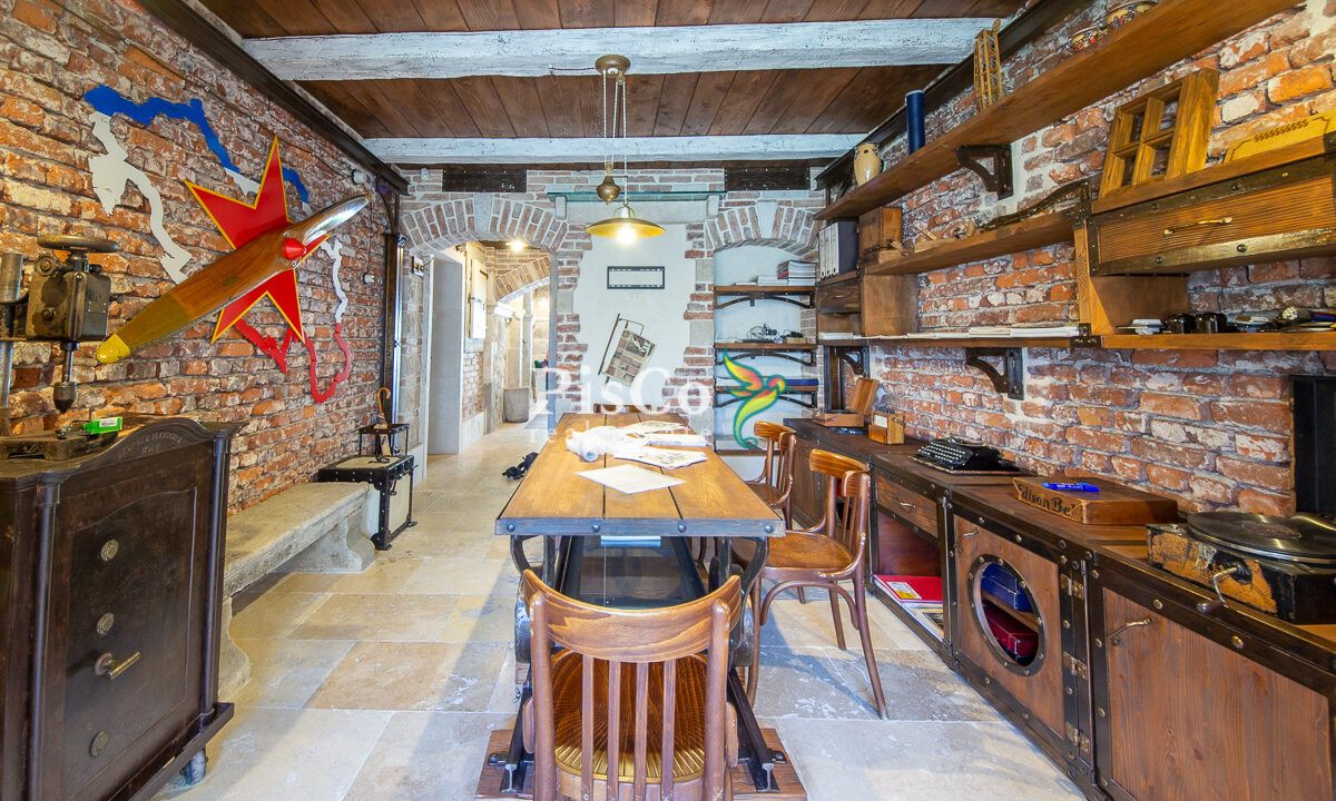 Izdavanje poslovni prostor 42m2, Centar, Podgorica-2676