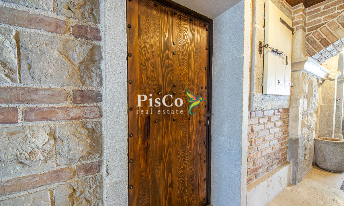 Izdavanje poslovni prostor 42m2, Centar, Podgorica-2678