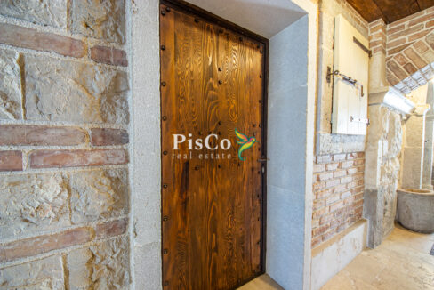 Izdavanje poslovni prostor 42m2, Centar, Podgorica-2678