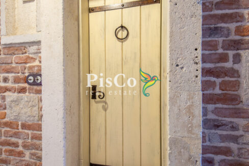 Izdavanje poslovni prostor 42m2, Centar, Podgorica-2679