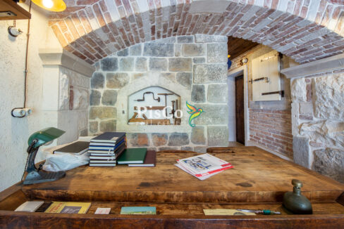 Izdavanje poslovni prostor 42m2, Centar, Podgorica-2680