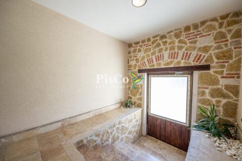 Izdavanje poslovni prostor 42m2, Centar, Podgorica-2688