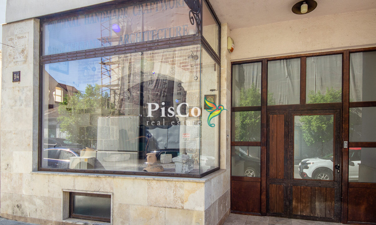 Izdavanje poslovni prostor 42m2, Centar, Podgorica-2689