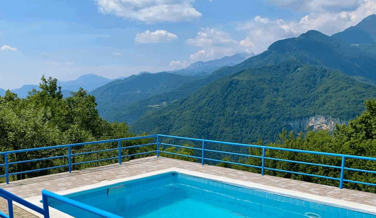 manje-na-prodaju-–-Rasko-izmedju-Podgorice-i-Kolasina-