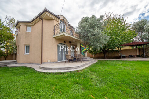 Izdavanje, porodična kuća, Donja Gorica, 210m2, Podgorica-2751