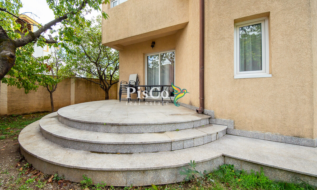 Izdavanje, porodična kuća, Donja Gorica, 210m2, Podgorica-2755