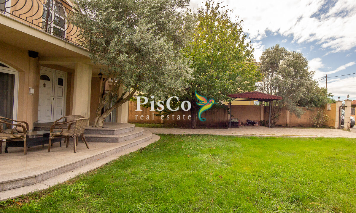 Izdavanje, porodična kuća, Donja Gorica, 210m2, Podgorica-2758