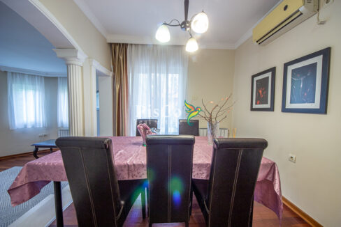 Izdavanje, porodična kuća, Donja Gorica, 210m2, Podgorica-2765