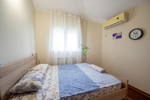 Izdavanje, porodična kuća, Donja Gorica, 210m2, Podgorica-2770