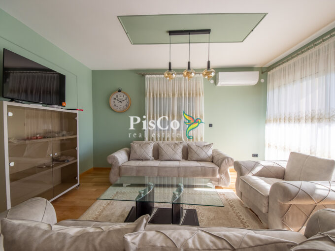 Izdavanje trosoban stan 100m2 Donja Gorica Podgorica