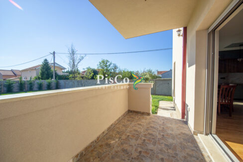 Izdavanje trosoban stan 100m2, Donja Gorica, Podgorica-2801