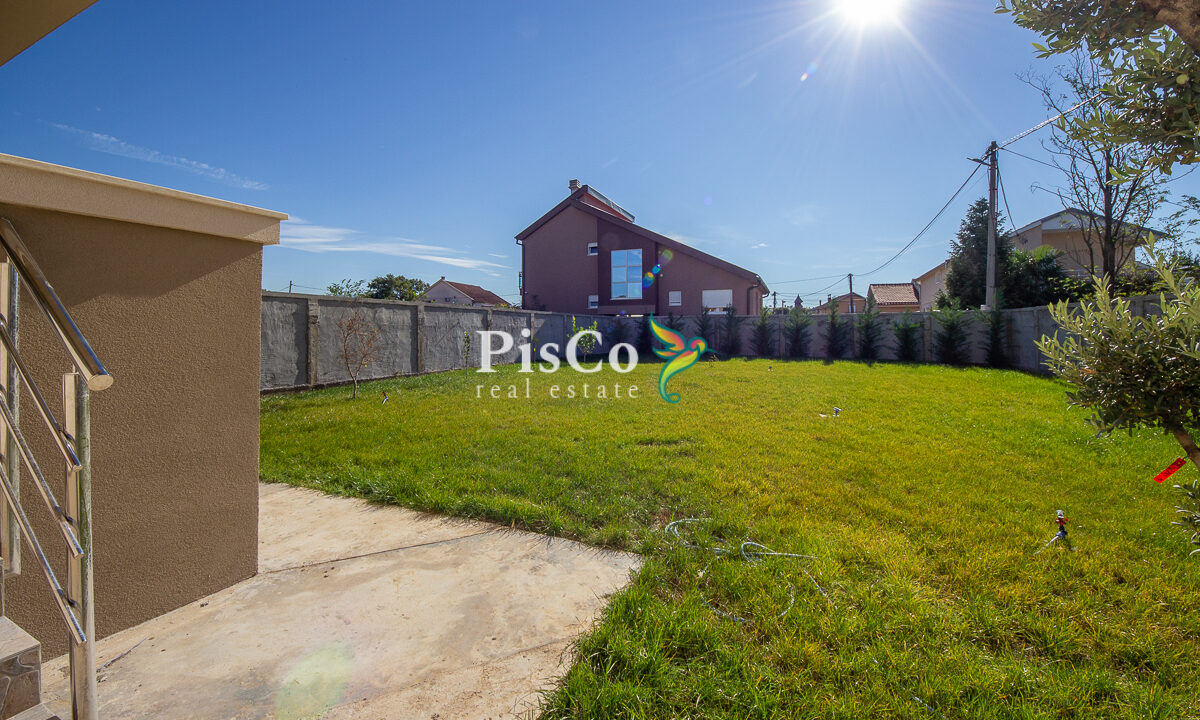 Izdavanje trosoban stan 100m2, Donja Gorica, Podgorica-2802