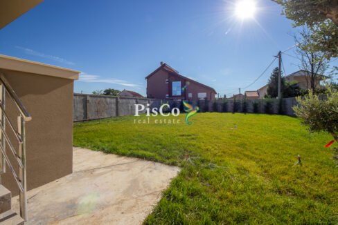 Izdavanje trosoban stan 100m2, Donja Gorica, Podgorica-2802