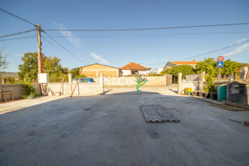 Izdavanje trosoban stan 100m2, Donja Gorica, Podgorica-2805