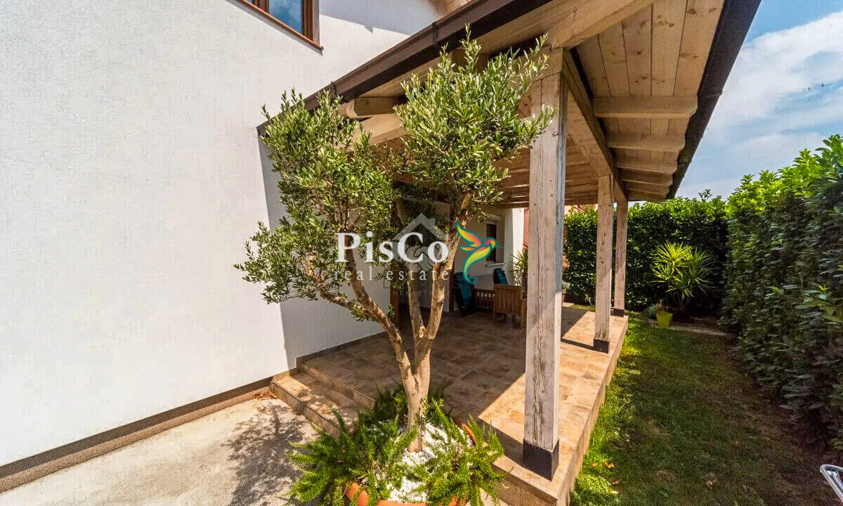 Prodaja, kuća, 200m2, Donja Gorica, Podgorica--13