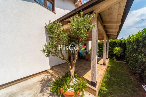 Prodaja, kuća, 200m2, Donja Gorica, Podgorica--13