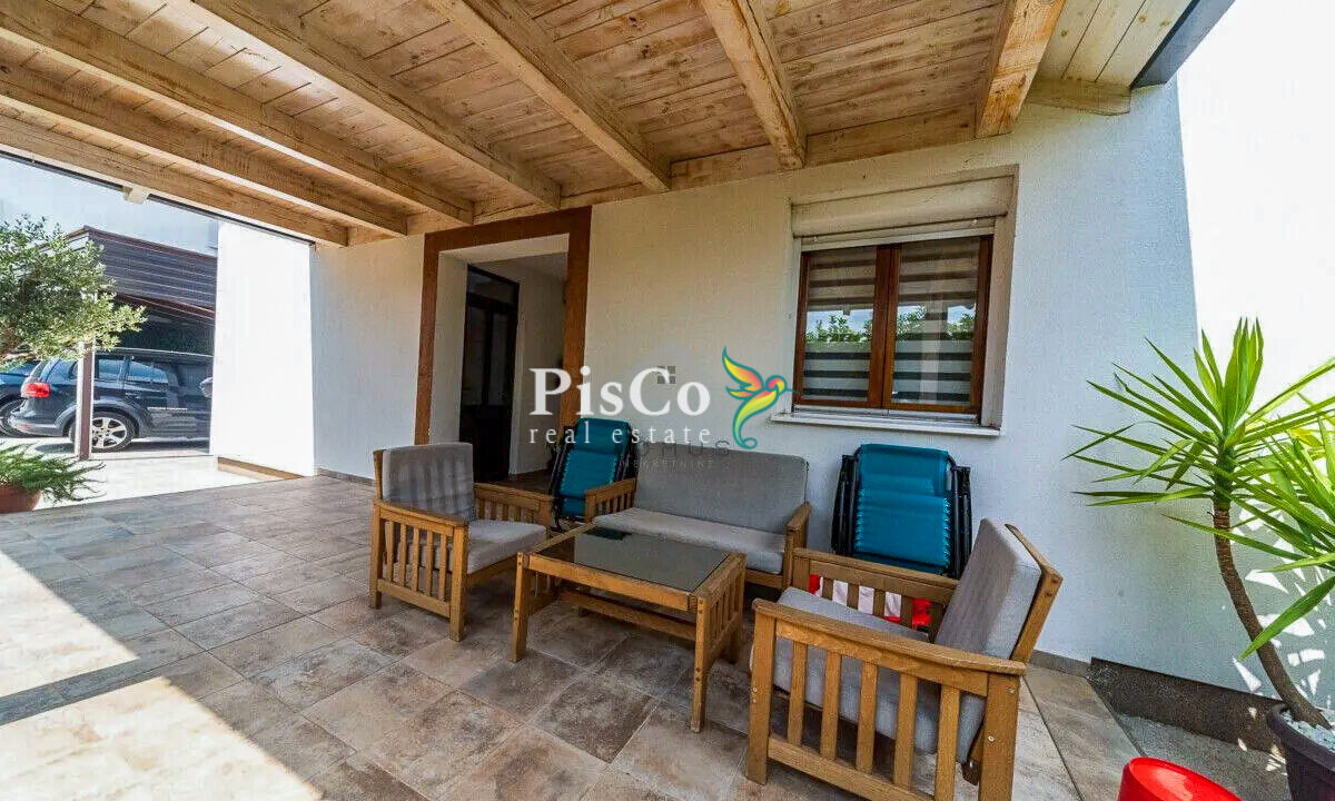 Prodaja, kuća, 200m2, Donja Gorica, Podgorica--17