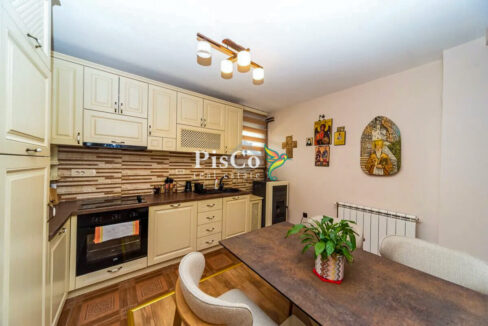 Prodaja, kuća, 200m2, Donja Gorica, Podgorica--7