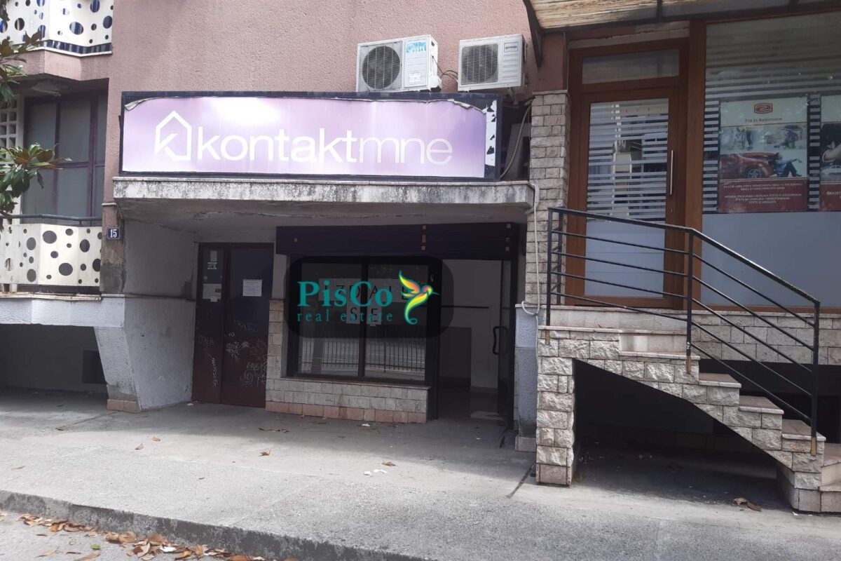 Izdavanje - Poslovni prostor 10m2, Centar