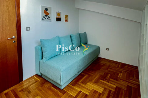 Izdavanje dvosoban stan Stari Aerodrom, 71m2, Podgorica-552