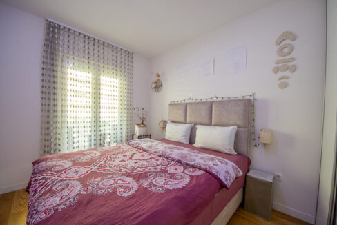 Izdavanje, jednosoban stan, 50m², Central Point, Podgorica-2912