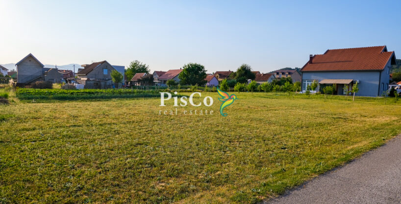 Prodaja kvalitetan plac u Kličevu, 1200m2, NIkšić