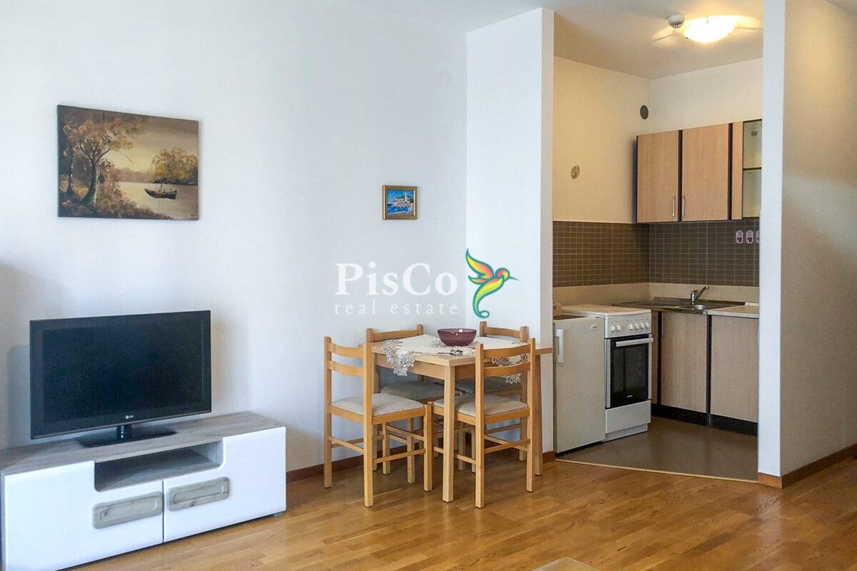 Izdavanje garsonjera City kvart 33m2 Podgorica 934