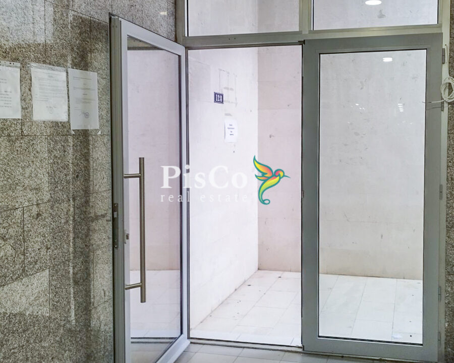 Izdavanje poslovni prostor Pobrežje, 35m2, Podgorica-826